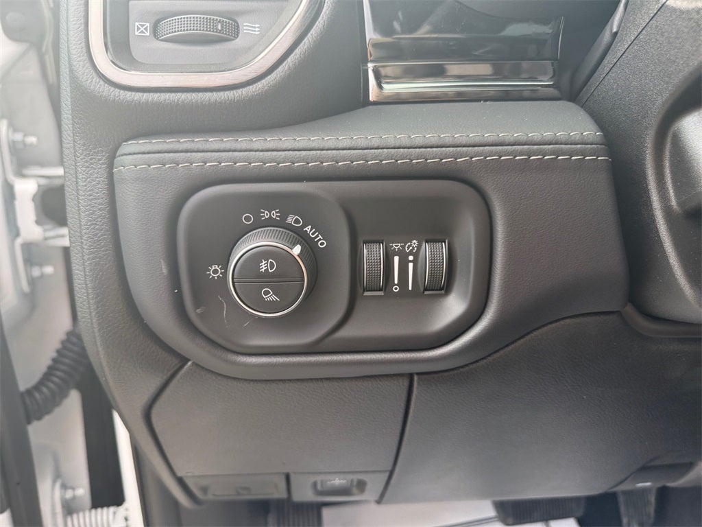 2026 RAM Ram 3500 RAM 3500 LIMITED CREW CAB 4X4 8' BOX