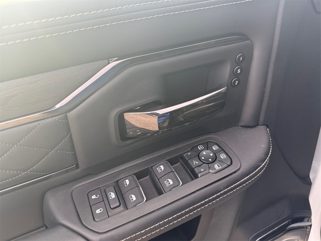 2026 RAM Ram 3500 RAM 3500 LIMITED CREW CAB 4X4 8' BOX