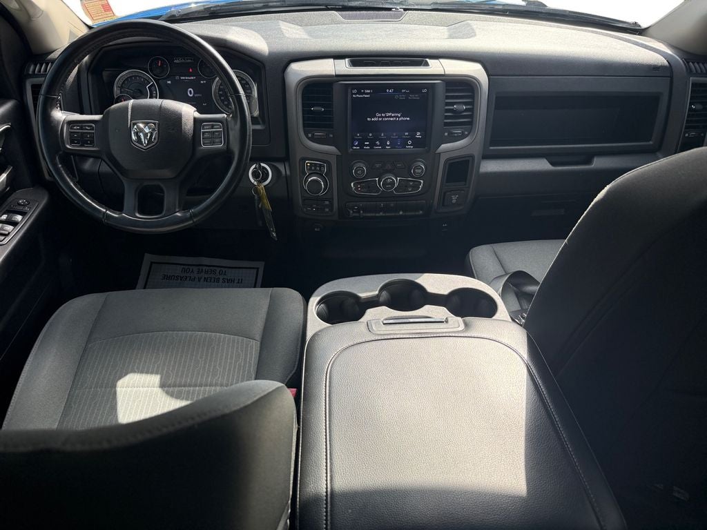 2021 RAM 1500 Classic Tradesman Crew Cab 4x4 5'7' Box