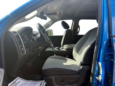 2021 RAM 1500 Classic Tradesman Crew Cab 4x4 5'7' Box