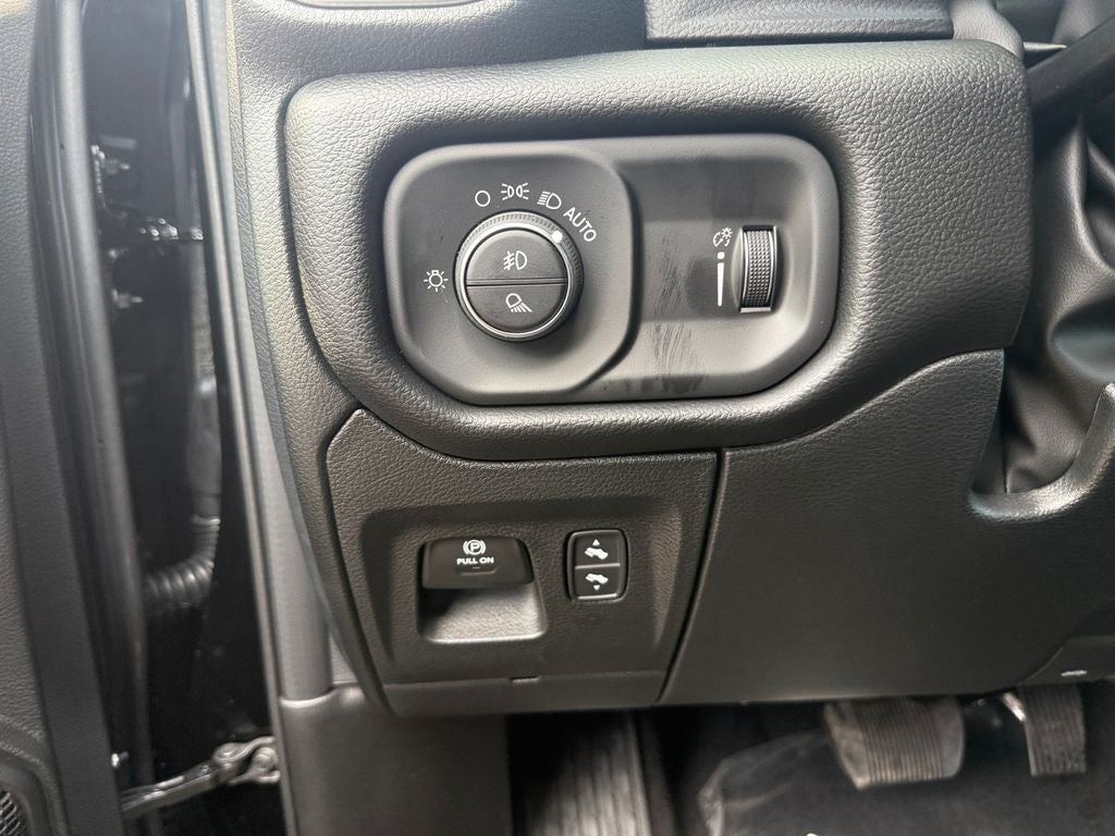 2026 RAM Ram 1500 RAM 1500 BIG HORN CREW CAB 4X2 5'7' BOX