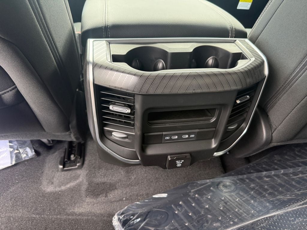 2026 RAM 1500 RAM 1500 BIG HORN CREW CAB 4X2 5'7' BOX