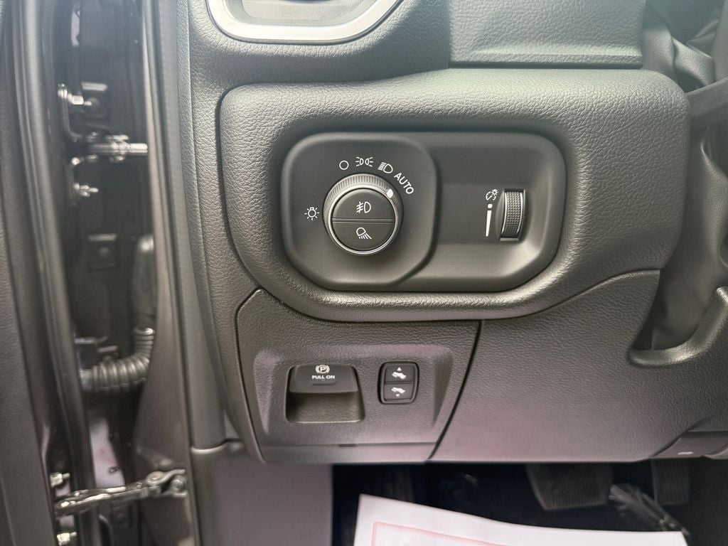 2026 RAM Ram 1500 RAM 1500 BIG HORN CREW CAB 4X2 5'7' BOX