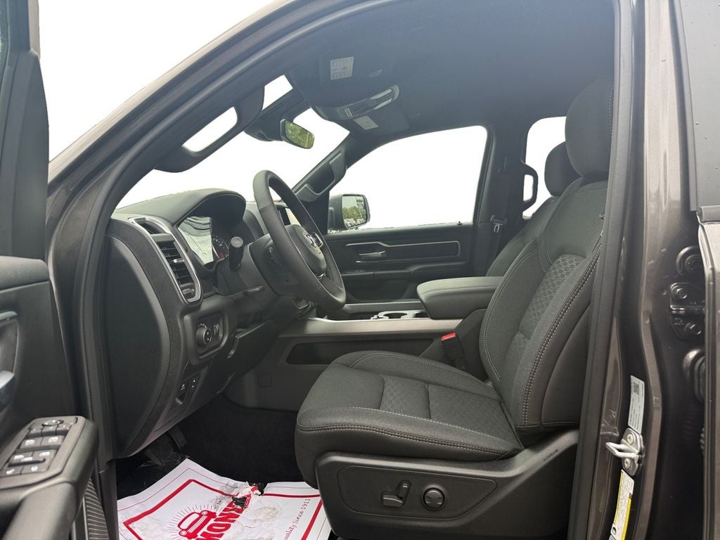 2026 RAM Ram 1500 RAM 1500 BIG HORN CREW CAB 4X2 5'7' BOX