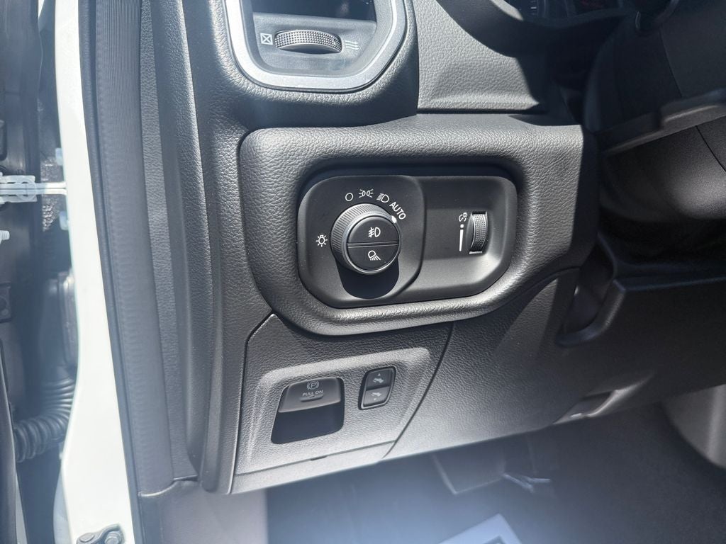2026 RAM Ram 1500 RAM 1500 BIG HORN CREW CAB 4X2 5'7' BOX
