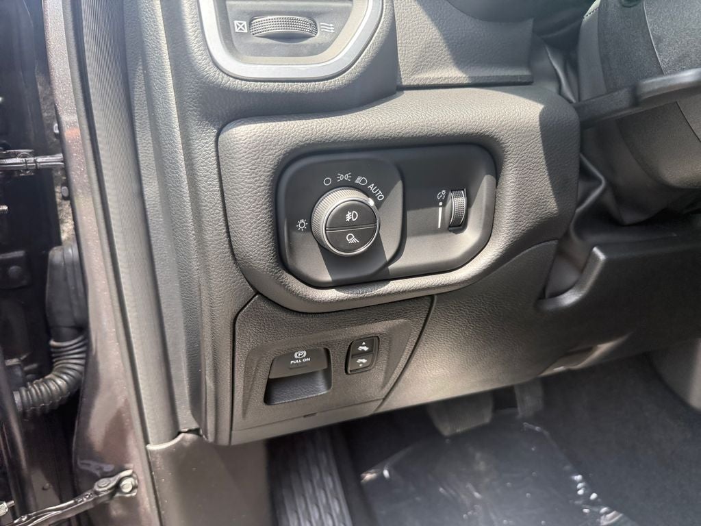 2026 RAM Ram 1500 RAM 1500 BIG HORN CREW CAB 4X2 5'7' BOX