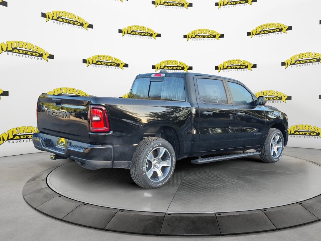 2026 RAM Ram 1500 RAM 1500 EXPRESS CREW CAB 4X2 5'7' BOX