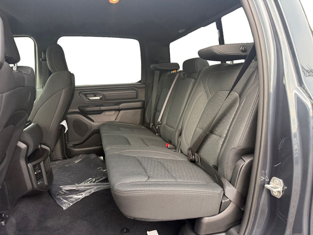 2026 RAM 1500 RAM 1500 EXPRESS CREW CAB 4X2 5'7' BOX