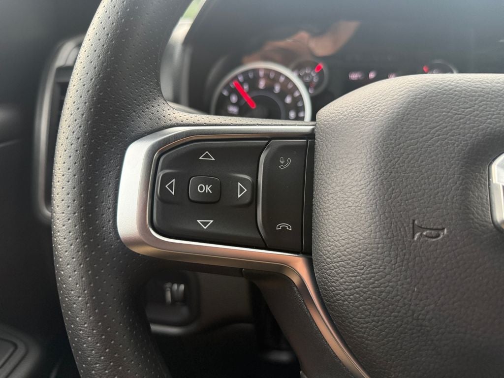 2026 RAM 1500 RAM 1500 EXPRESS CREW CAB 4X2 5'7' BOX
