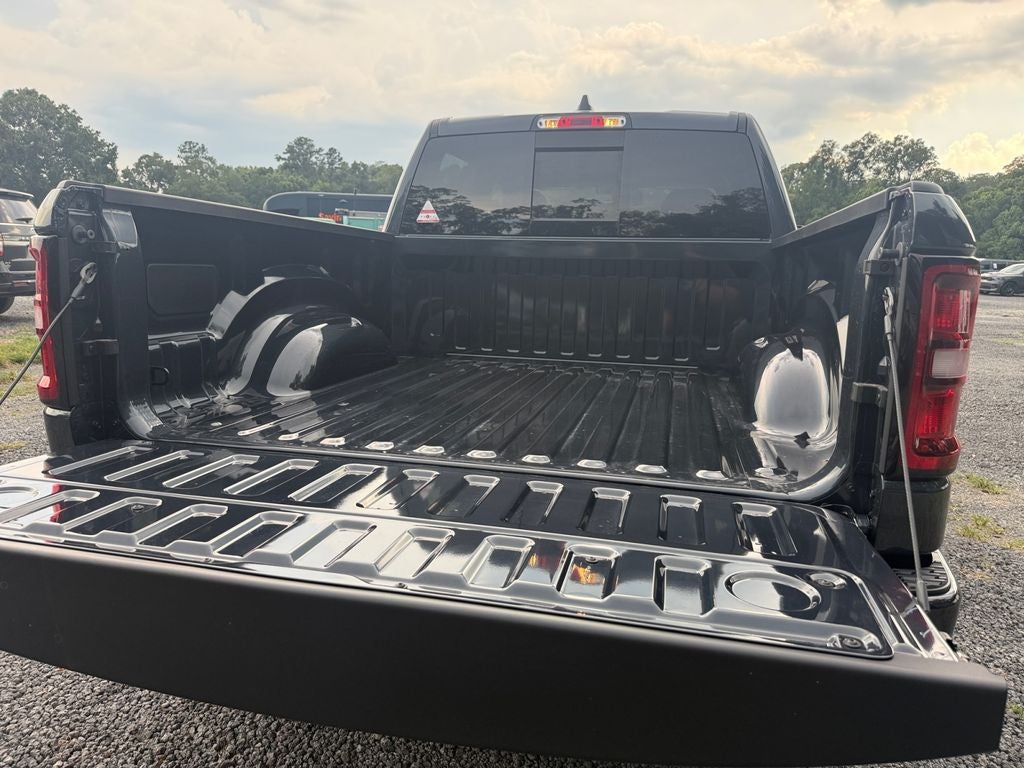 2026 RAM 1500 RAM 1500 EXPRESS CREW CAB 4X2 5'7' BOX