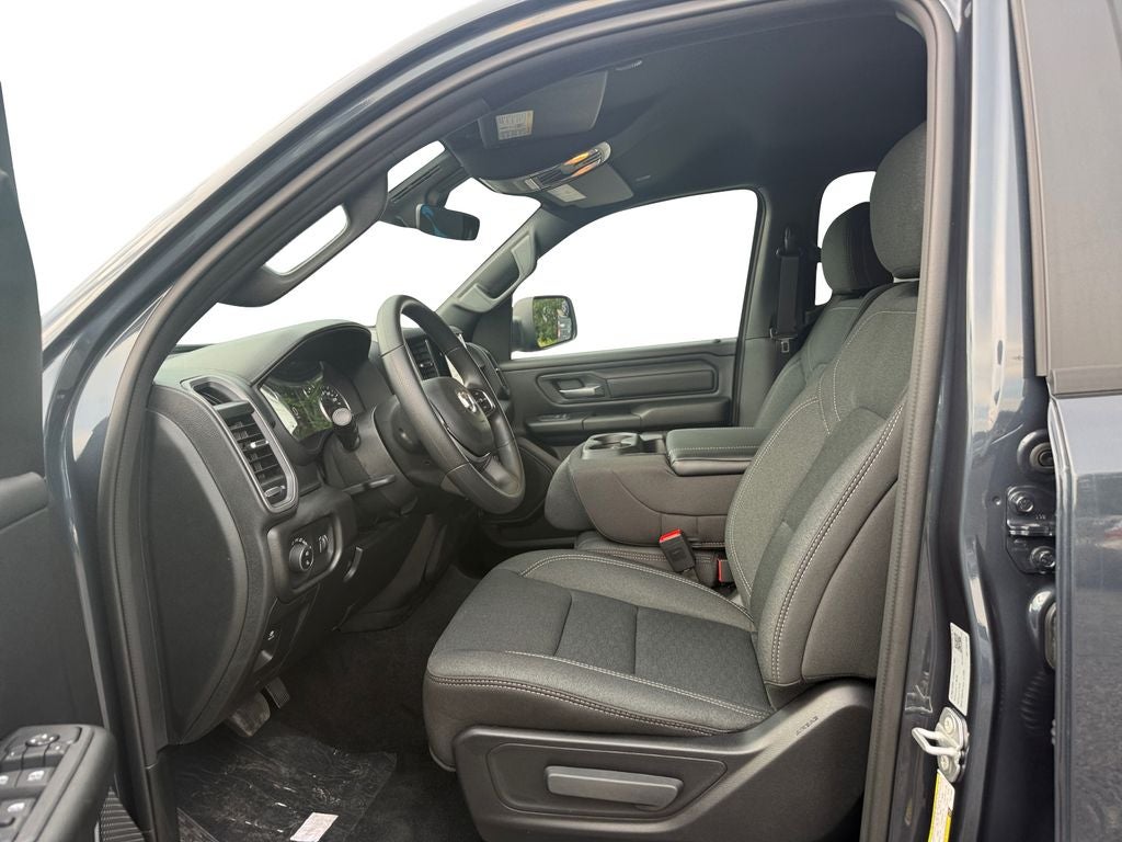 2026 RAM 1500 RAM 1500 EXPRESS CREW CAB 4X2 5'7' BOX
