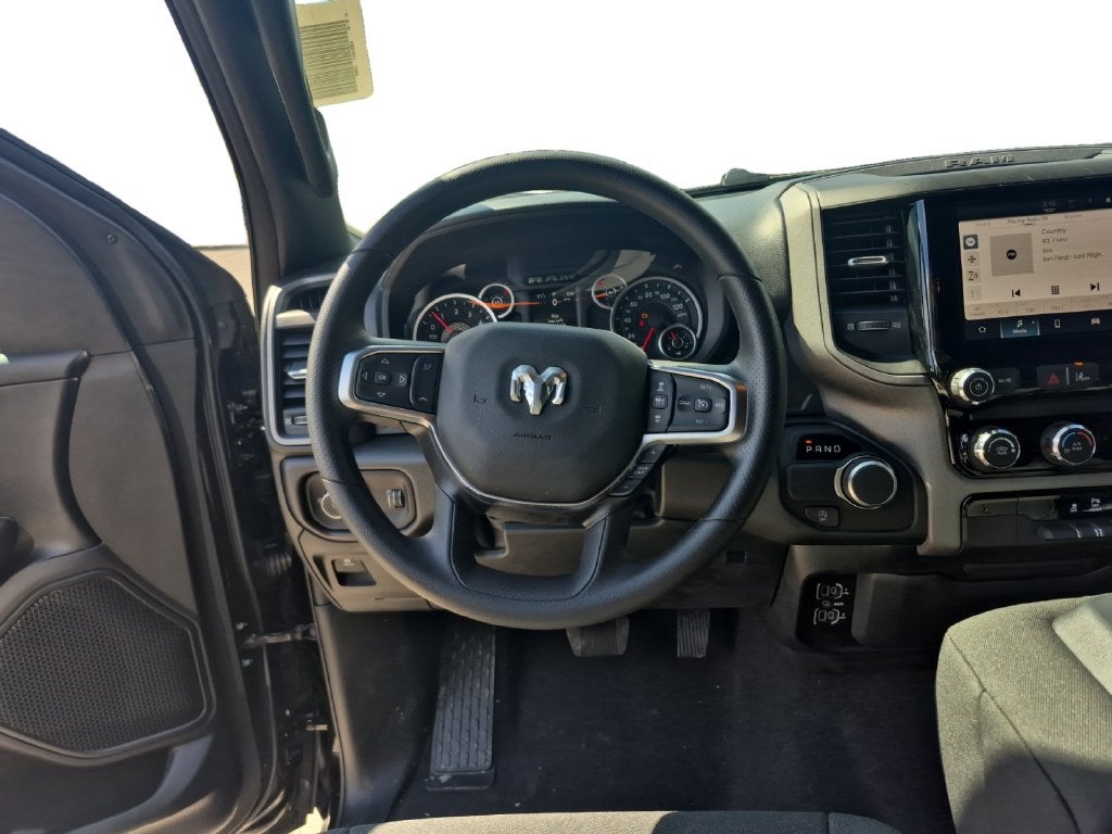 2027 RAM Ram 1500 RAM 1500 TRADESMAN CREW CAB 4X2 5'7' BOX