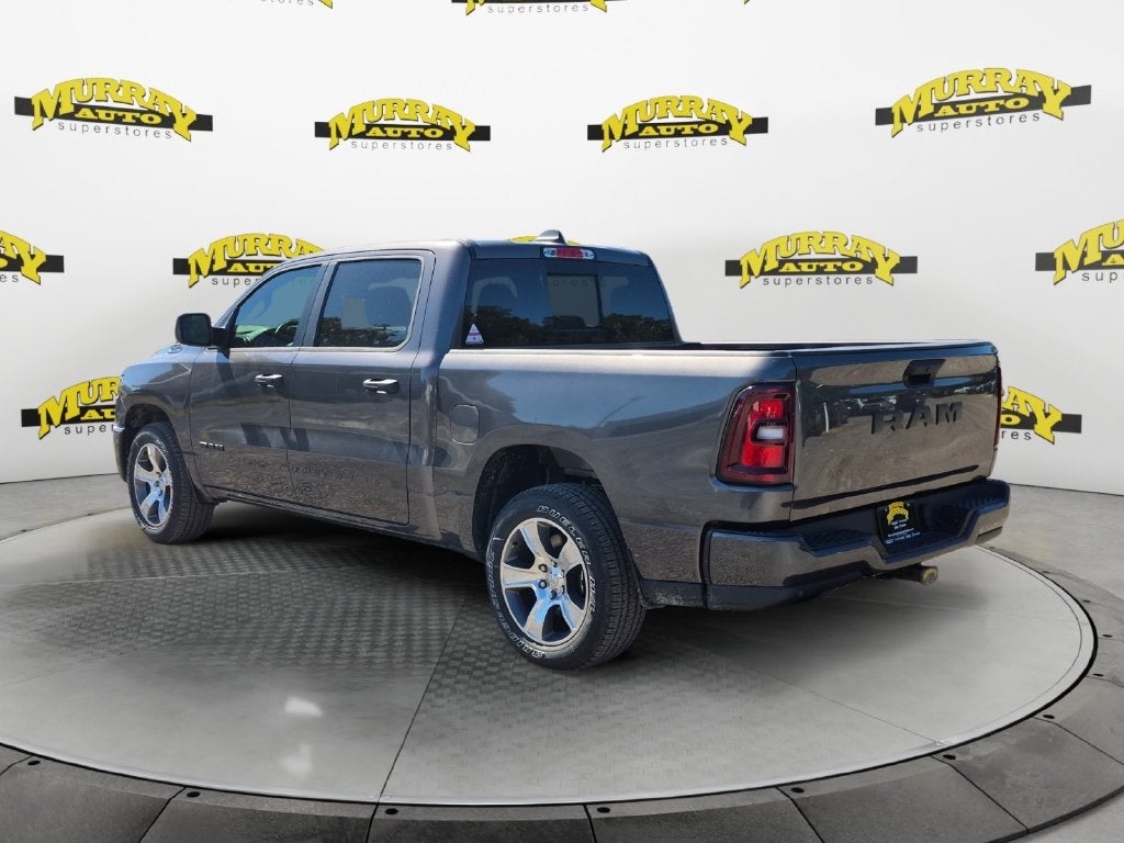 2027 RAM Ram 1500 RAM 1500 EXPRESS CREW CAB 4X2 5'7' BOX