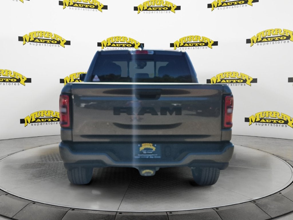 2027 RAM Ram 1500 RAM 1500 EXPRESS CREW CAB 4X2 5'7' BOX