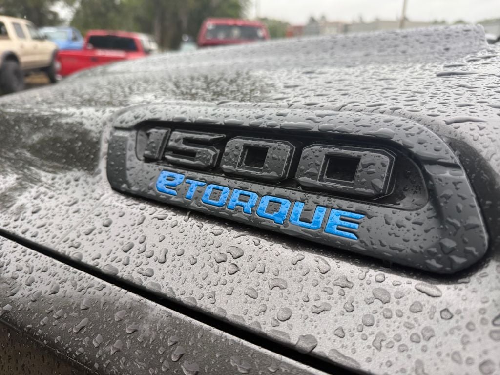 2026 RAM Ram 1500 RAM 1500 TRADESMAN CREW CAB 4X2 5'7' BOX