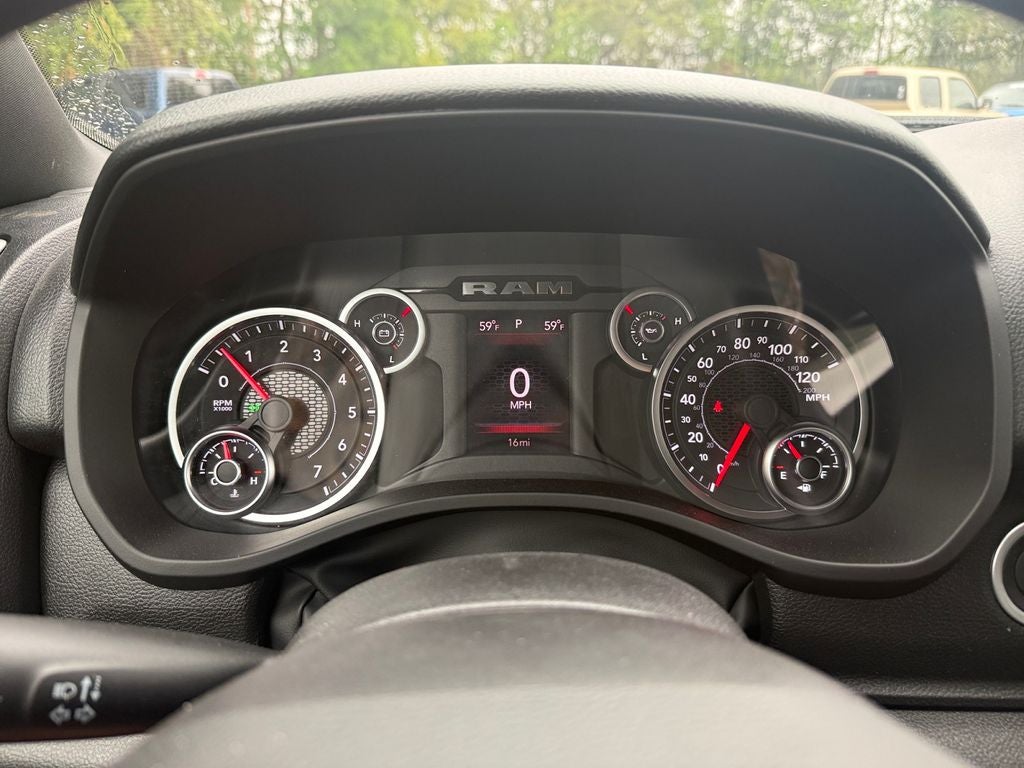 2026 RAM Ram 1500 RAM 1500 TRADESMAN CREW CAB 4X2 5'7' BOX