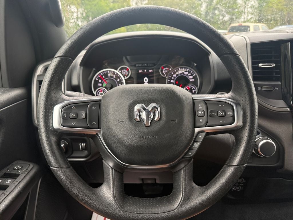 2026 RAM Ram 1500 RAM 1500 TRADESMAN CREW CAB 4X2 5'7' BOX