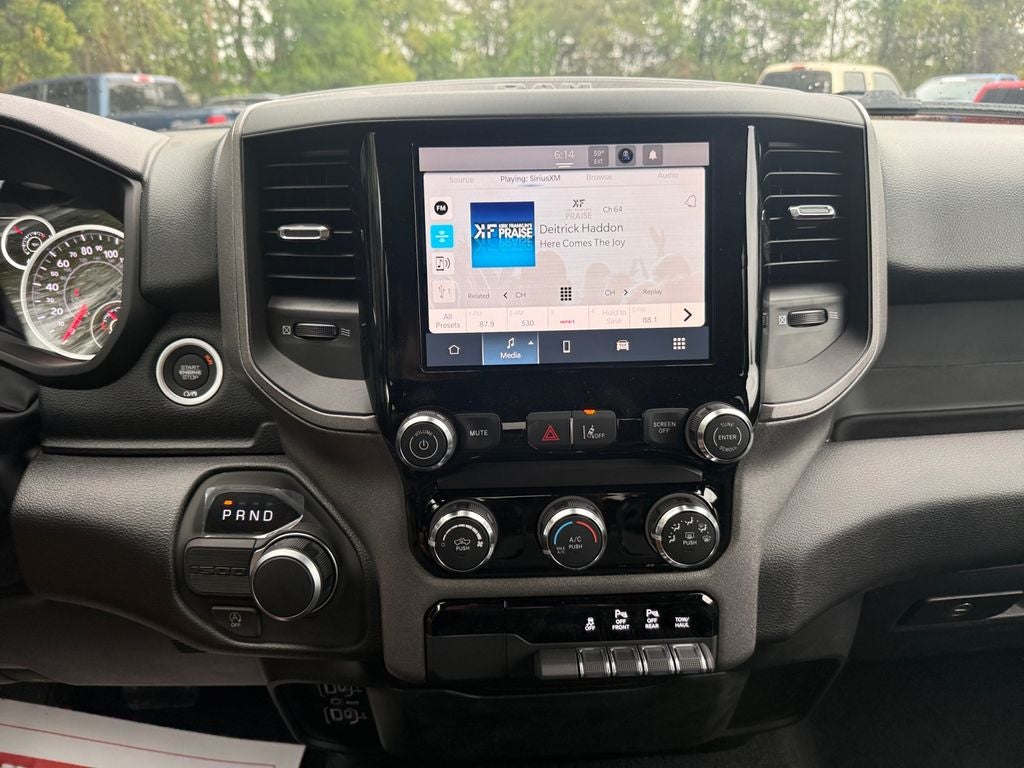 2026 RAM Ram 1500 RAM 1500 TRADESMAN CREW CAB 4X2 5'7' BOX