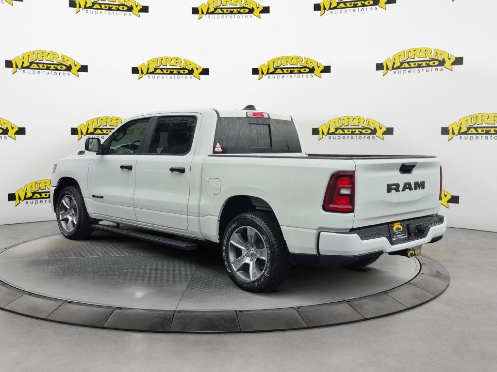 2026 RAM Ram 1500 RAM 1500 EXPRESS CREW CAB 4X2 5'7' BOX