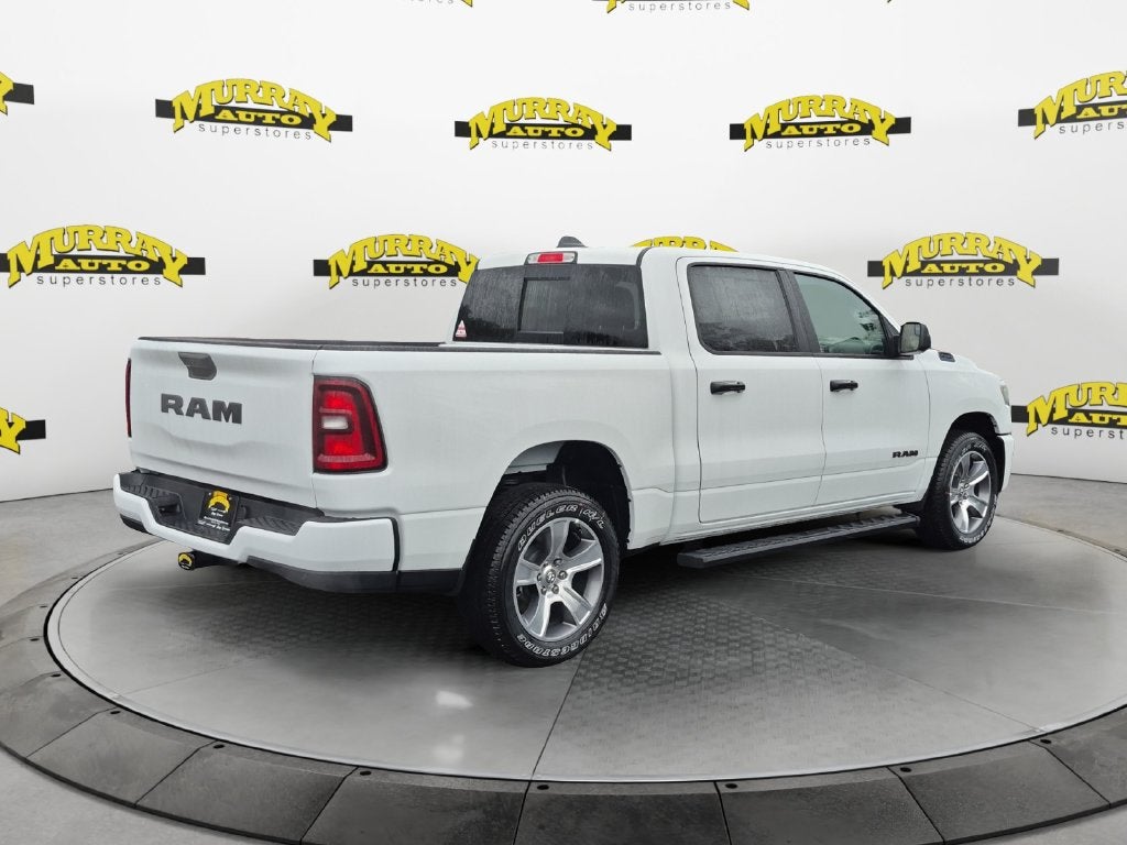 2026 RAM Ram 1500 RAM 1500 EXPRESS CREW CAB 4X2 5'7' BOX