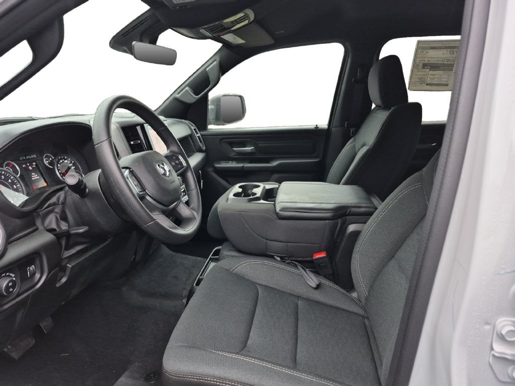 2026 RAM Ram 1500 RAM 1500 EXPRESS CREW CAB 4X2 5'7' BOX