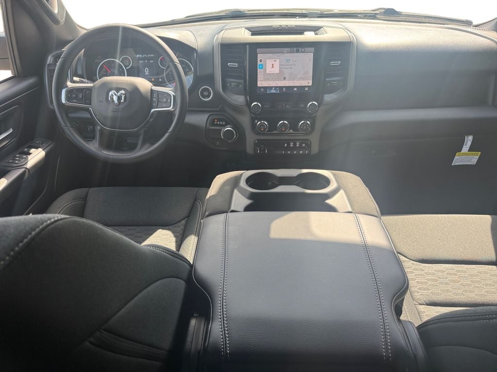 2026 RAM 1500 RAM 1500 EXPRESS CREW CAB 4X2 5'7' BOX