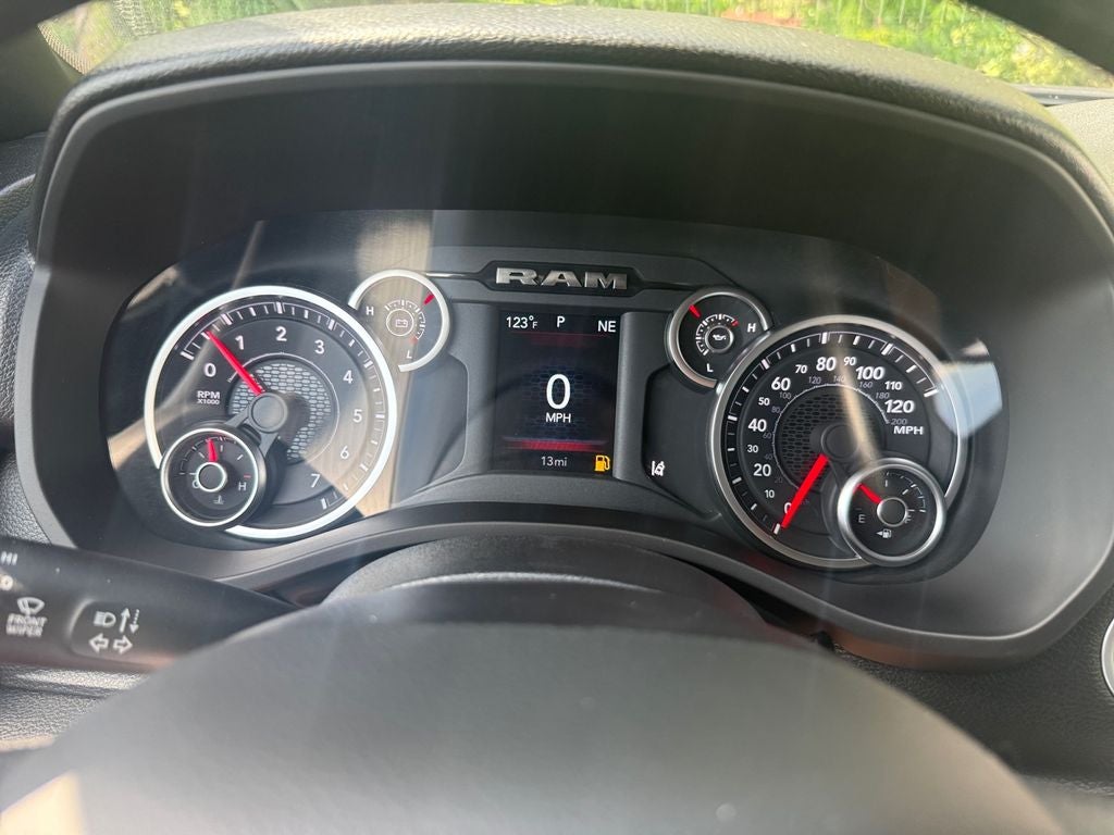 2026 RAM 1500 RAM 1500 EXPRESS CREW CAB 4X2 5'7' BOX