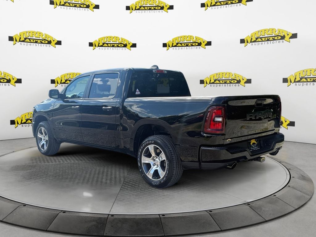 2026 RAM 1500 RAM 1500 EXPRESS CREW CAB 4X2 5'7' BOX