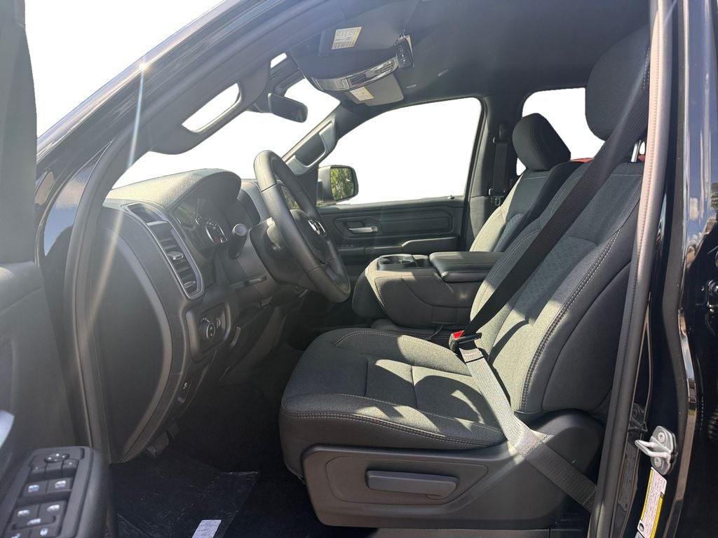 2026 RAM 1500 RAM 1500 EXPRESS CREW CAB 4X2 5'7' BOX