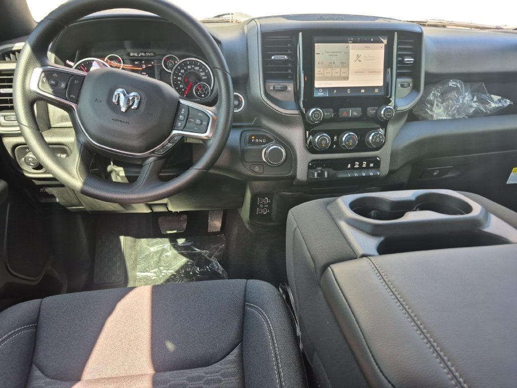 2026 RAM Ram 1500 RAM 1500 EXPRESS CREW CAB 4X2 5'7' BOX