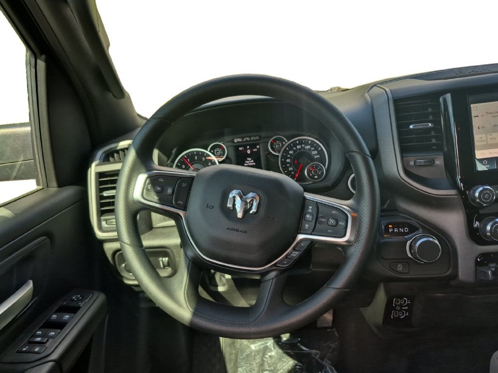 2026 RAM Ram 1500 RAM 1500 EXPRESS CREW CAB 4X2 5'7' BOX