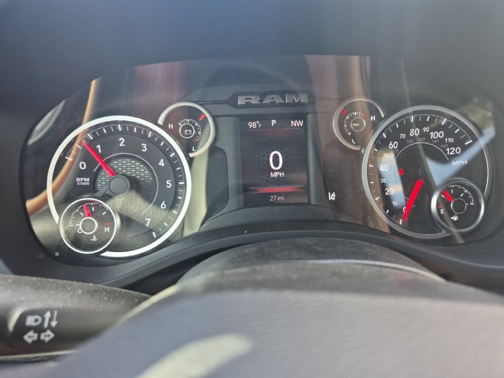 2026 RAM Ram 1500 RAM 1500 EXPRESS CREW CAB 4X2 5'7' BOX