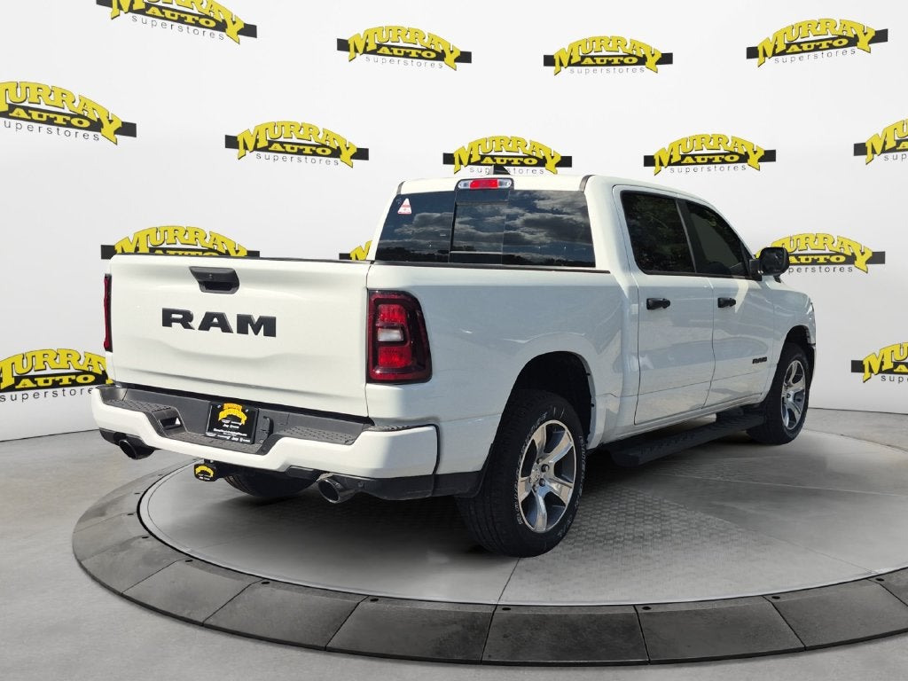 2026 RAM Ram 1500 RAM 1500 EXPRESS CREW CAB 4X2 5'7' BOX