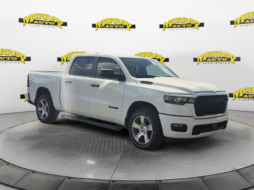 2026 RAM Ram 1500 RAM 1500 EXPRESS CREW CAB 4X2 5'7' BOX