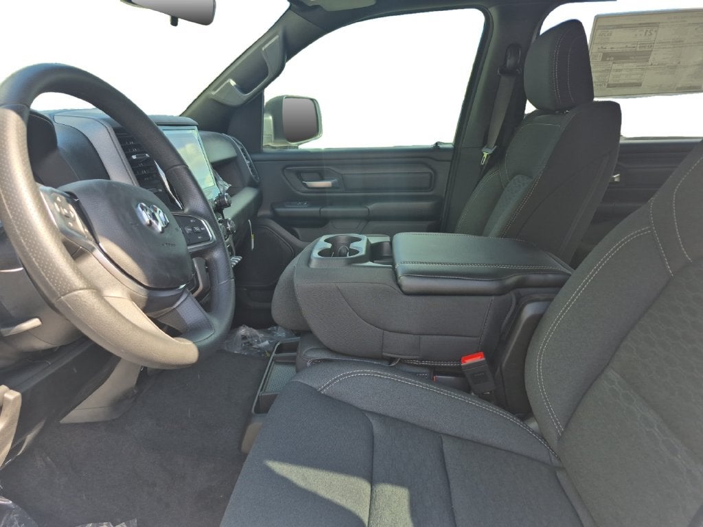 2026 RAM Ram 1500 RAM 1500 EXPRESS CREW CAB 4X2 5'7' BOX