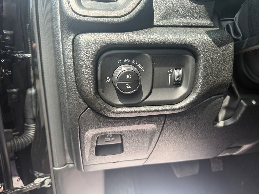 2026 RAM Ram 1500 RAM 1500 WARLOCK CREW CAB 4X4 5'7' BOX