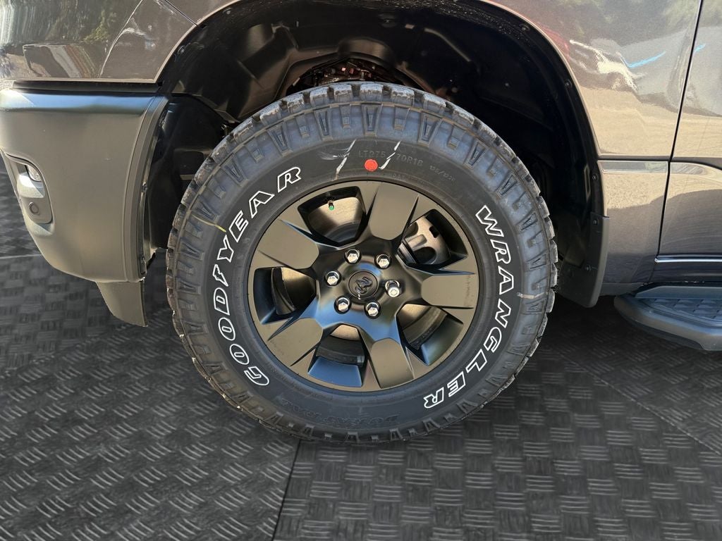 2026 RAM 1500 RAM 1500 WARLOCK CREW CAB 4X4 5'7' BOX