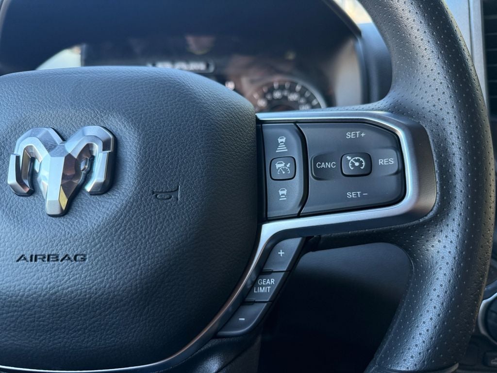 2026 RAM 1500 RAM 1500 WARLOCK CREW CAB 4X4 5'7' BOX