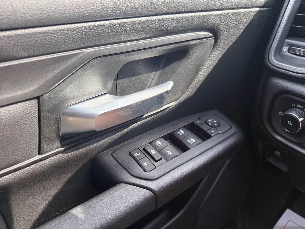 2026 RAM Ram 1500 RAM 1500 TRADESMAN CREW CAB 4X4 5'7' BOX