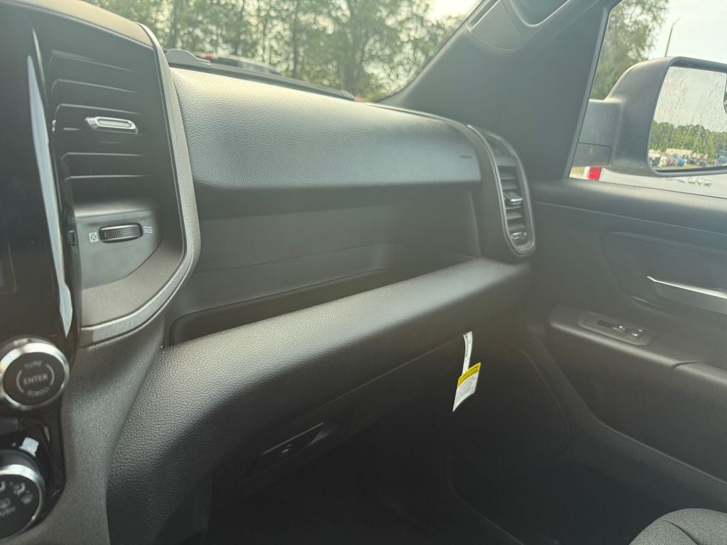 2026 RAM Ram 1500 RAM 1500 TRADESMAN CREW CAB 4X4 5'7' BOX