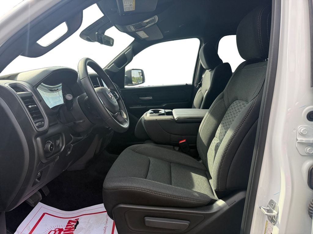 2026 RAM Ram 1500 RAM 1500 TRADESMAN CREW CAB 4X4 5'7' BOX