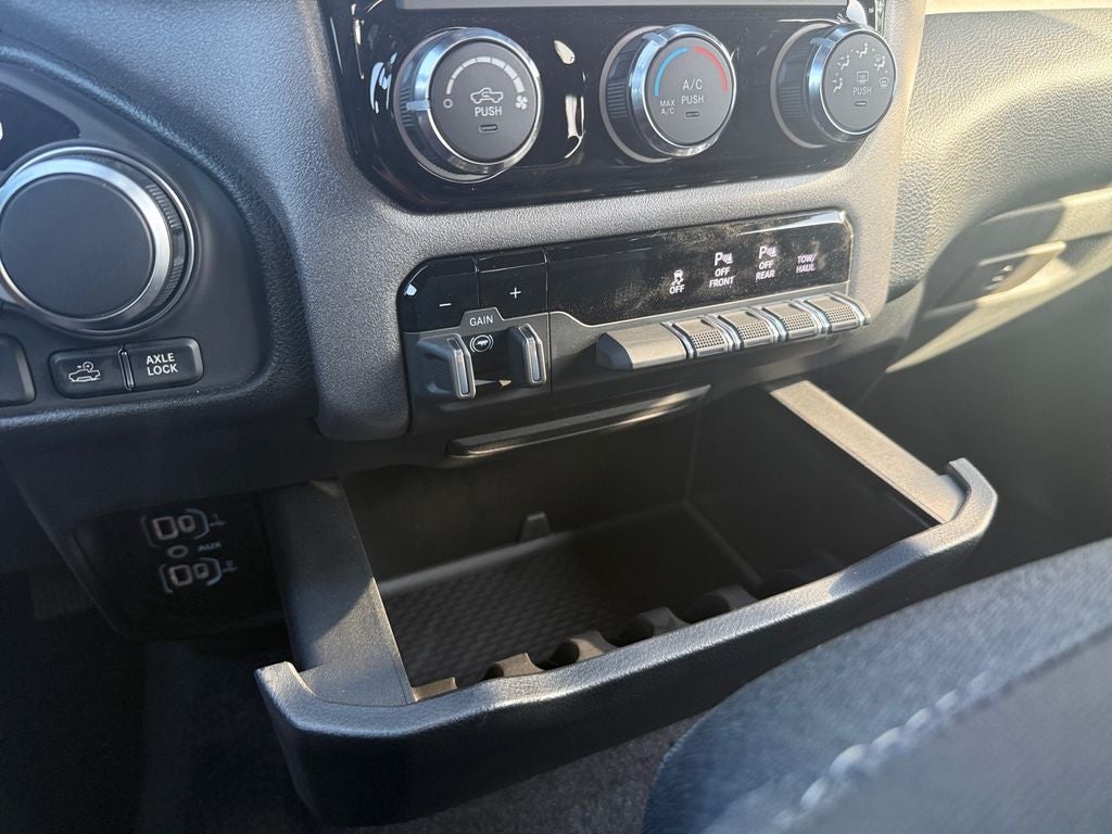 2026 RAM Ram 1500 RAM 1500 WARLOCK CREW CAB 4X4 5'7' BOX