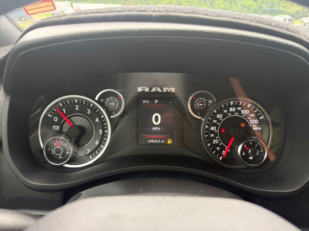 2024 RAM 2500 Tradesman Crew Cab 4x4 6'4' Box