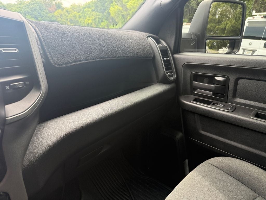 2024 RAM 2500 Tradesman Crew Cab 4x4 6'4' Box