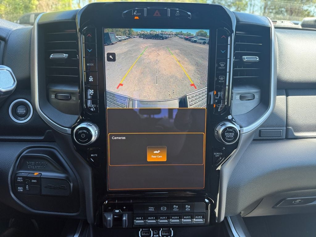 2022 RAM 2500 Big Horn Crew Cab 4x4 6'4' Box