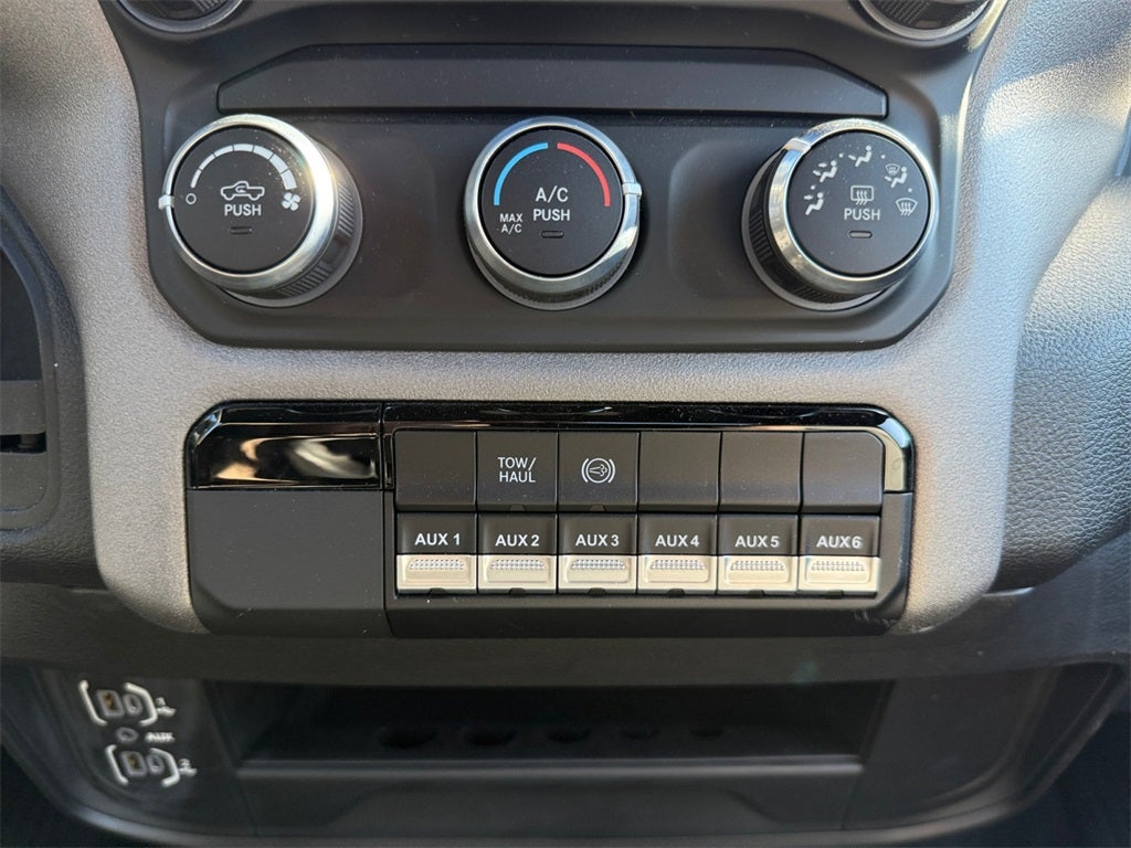 2023 RAM 4500 Chassis Tradesman/SLT