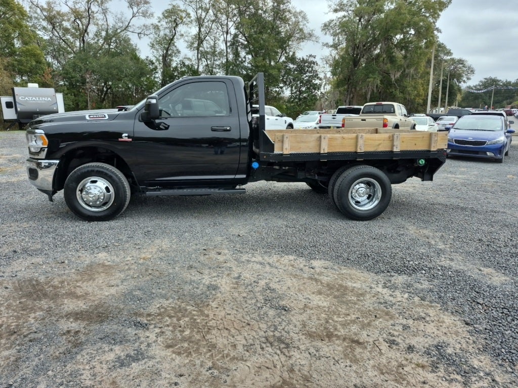 2024 RAM 3500 Chassis Tradesman/SLT