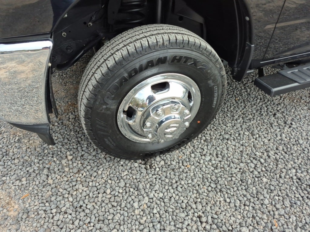 2024 RAM 3500 Chassis Tradesman/SLT