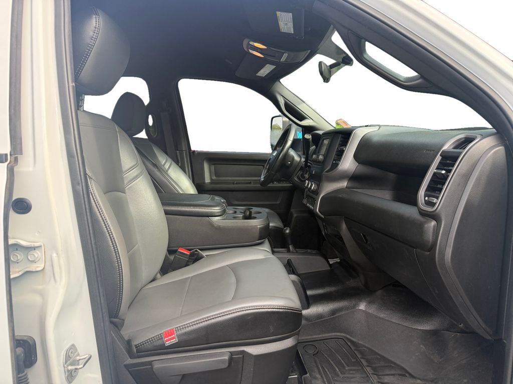 2022 RAM 3500 Chassis Tradesman/SLT/Laramie/Limited