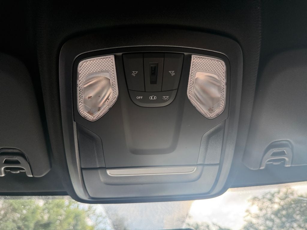 2022 RAM 3500 Chassis Tradesman/SLT/Laramie/Limited
